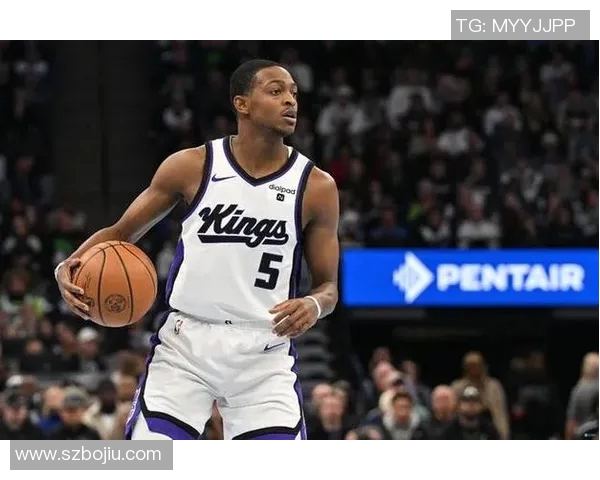德阿隆福克斯如何在NBA赛场上崭露头角并引领国王队崛起